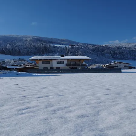 In Near Lift, Cleaning Included Apartman Kaltenbach